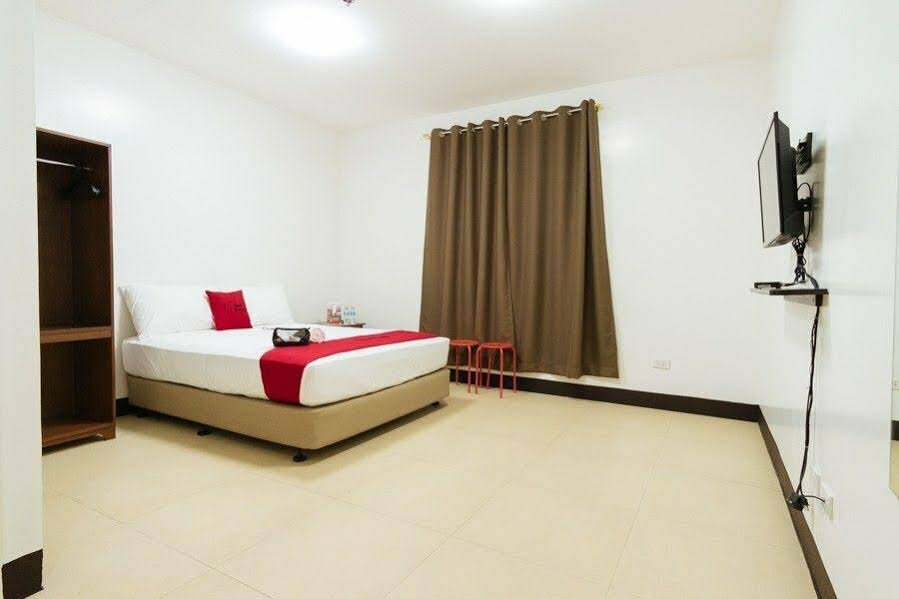 Hotel RedDoorz Plus @ Edsa Congressional, Quezon City, photo