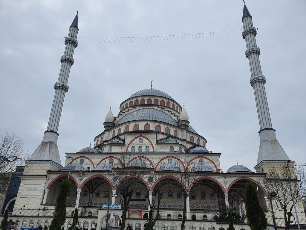 Cami Sultançiftliği Merkez Cami, Sultangazi, foto
