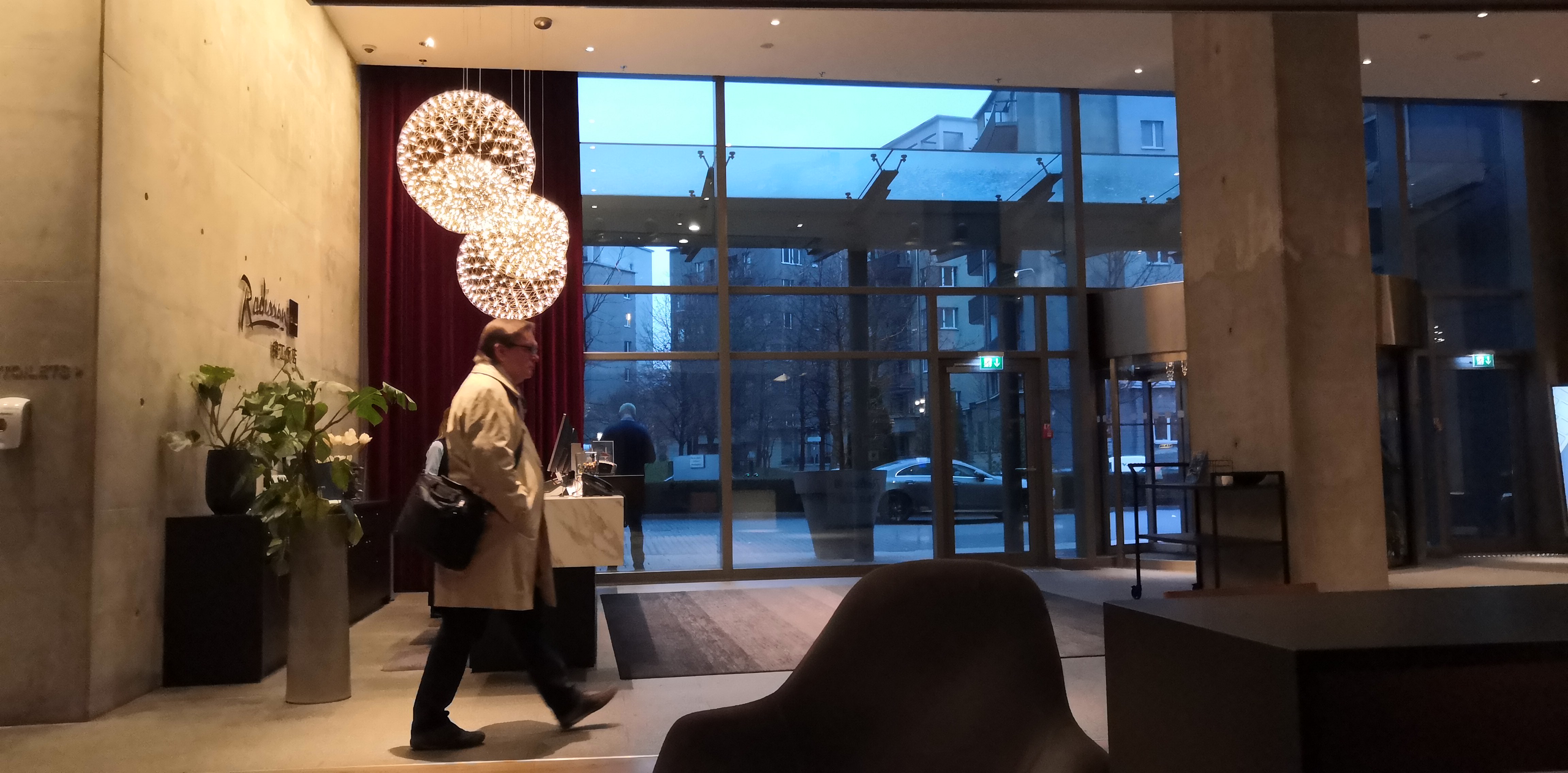 Фото Radisson Blu Hotel, Frankfurt