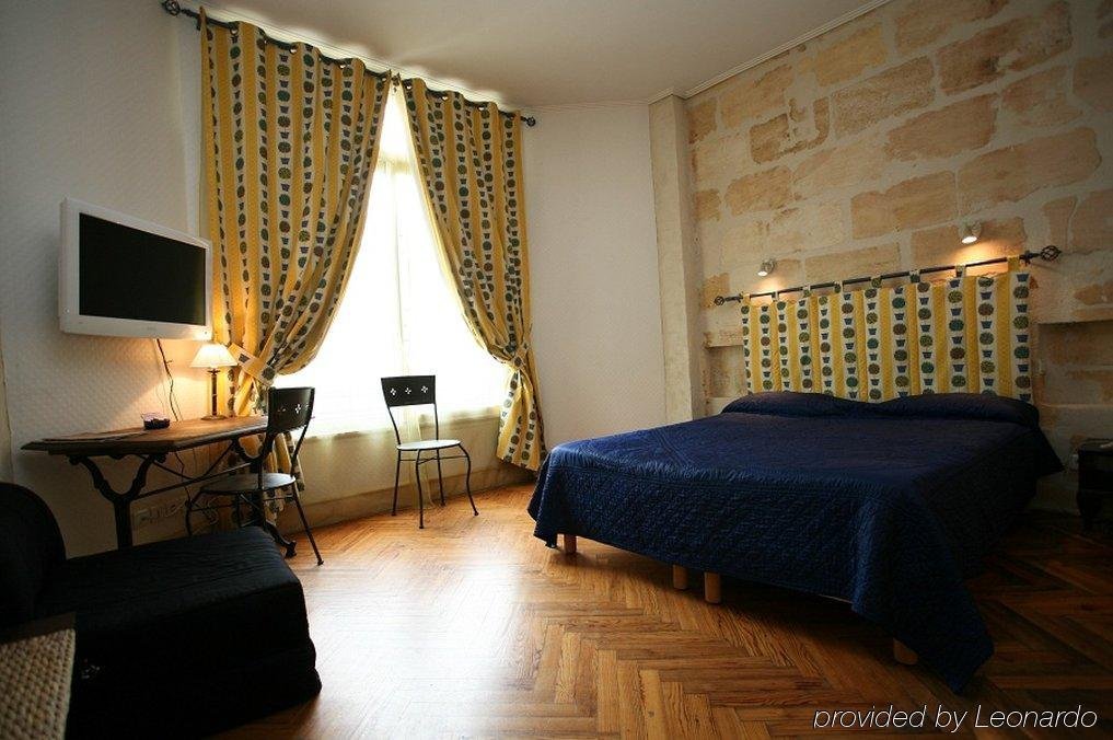 Фото Hôtel De La Tour Intendance