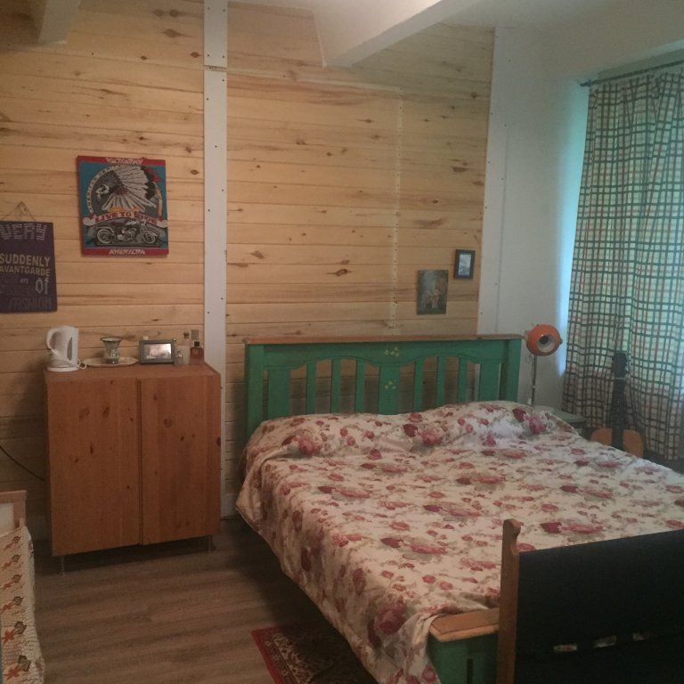 Фото Каморка с Лежанкой у окна