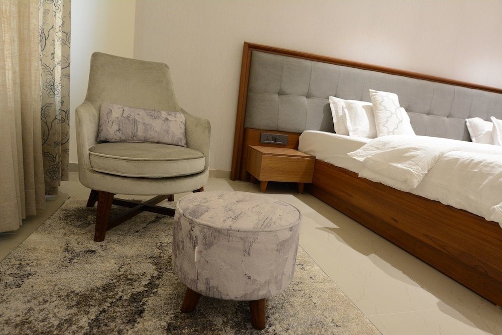 Фото Siara Styles Amba Suites