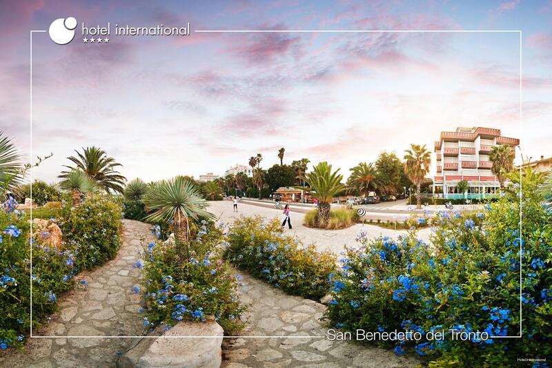 Фото International