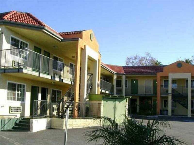 Гостиница Passport Inn Whittier в Уитьере