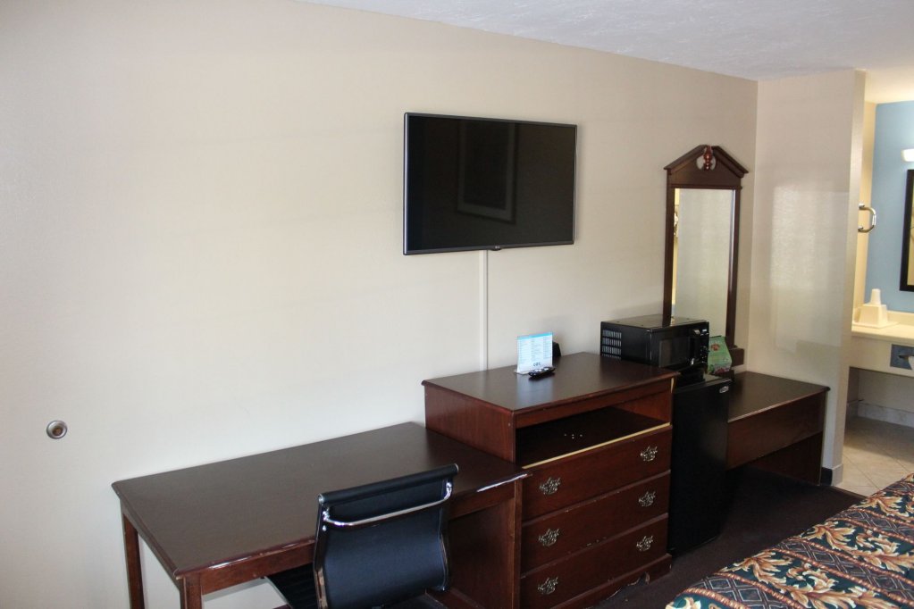 Фото Economy Inn North Oklahoma City