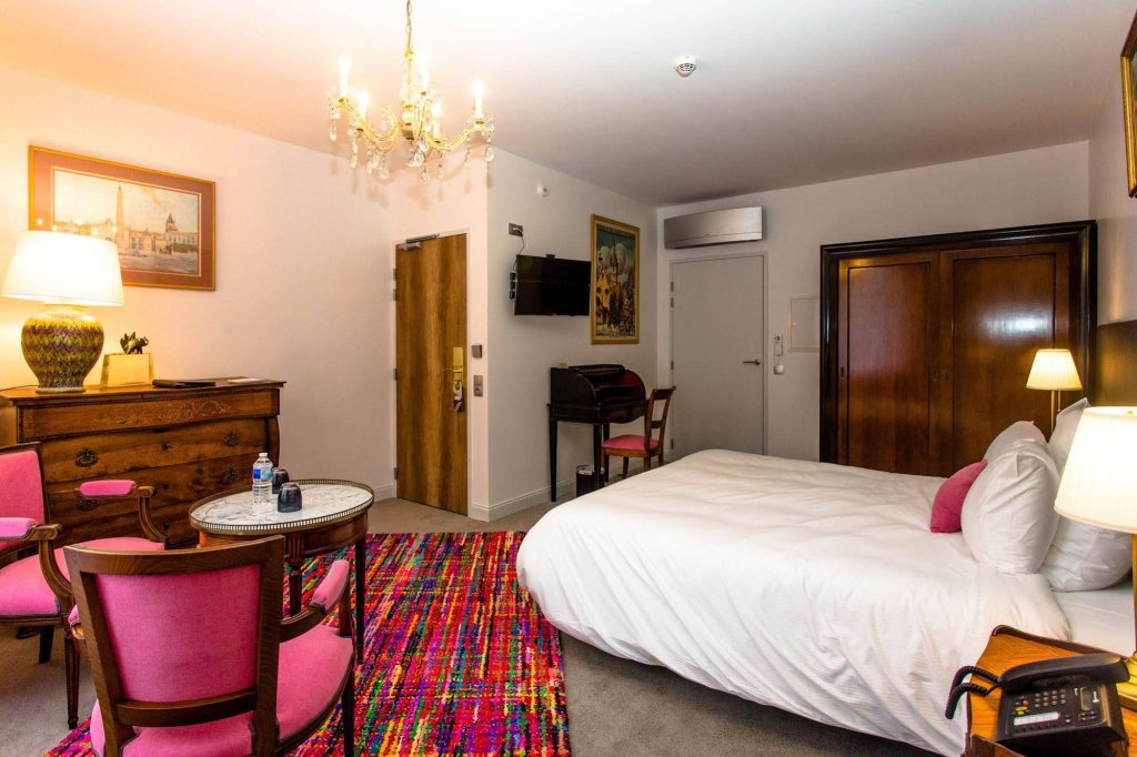 Фото Hôtel Au Charme Rabelaisien