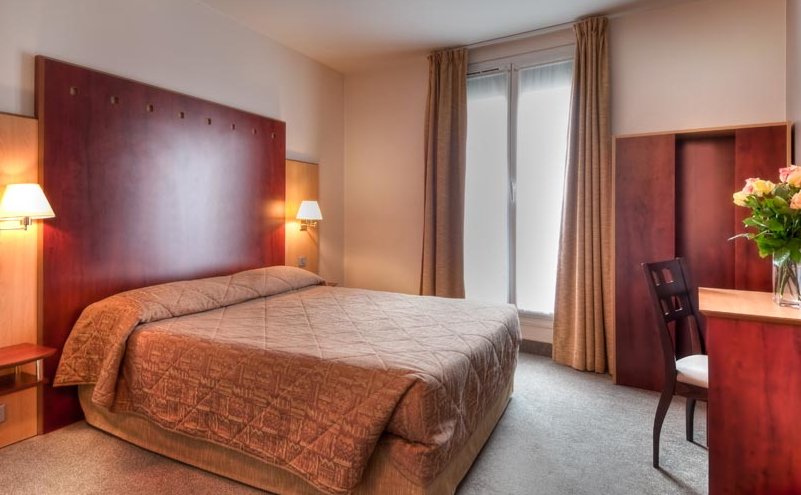 Фото Hotel 10 Opera by HappyCulture