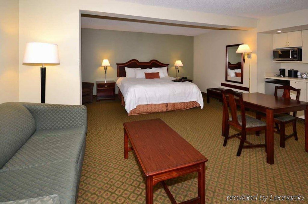 Фото Hampton Inn South Hill