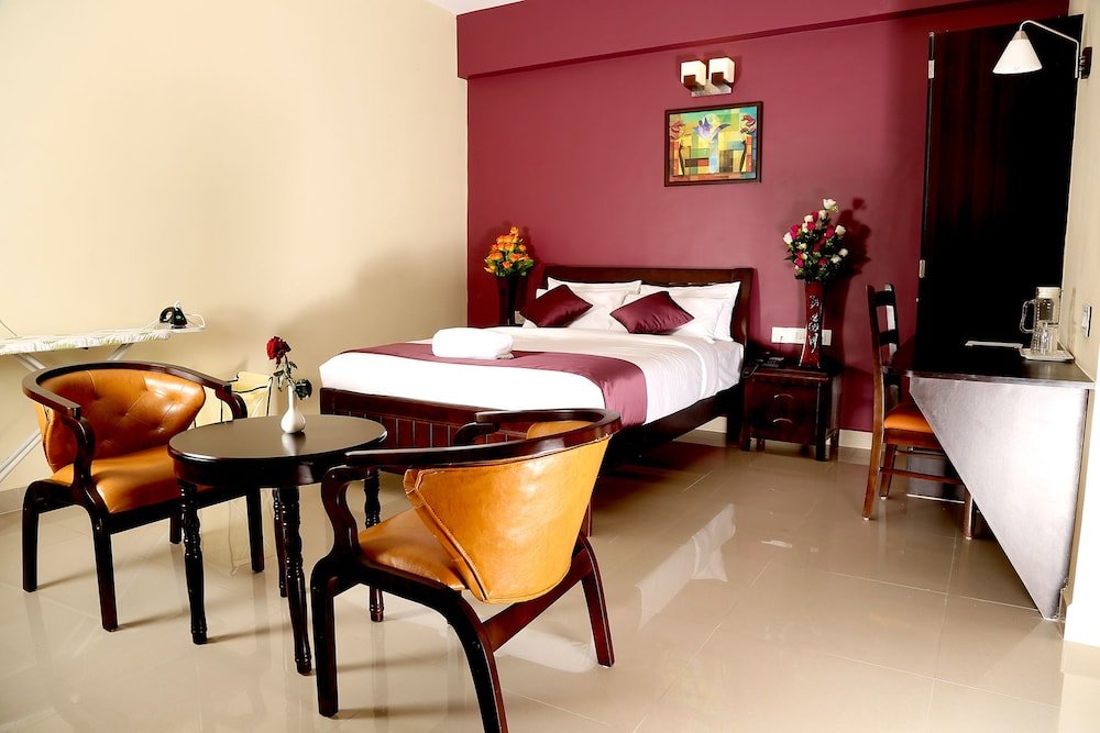 Фото Parkwood Suites