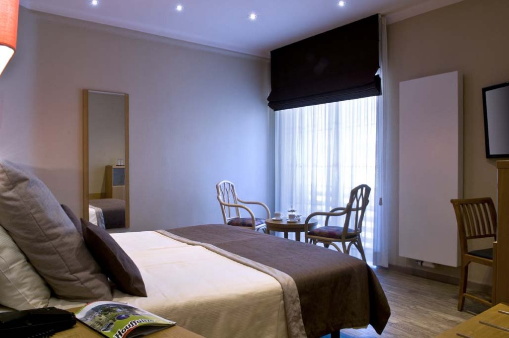 Фото Hotel du Commerce