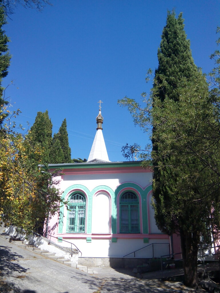 Orthodox church Церковь Пантелеимона Целителя, Alupka, photo