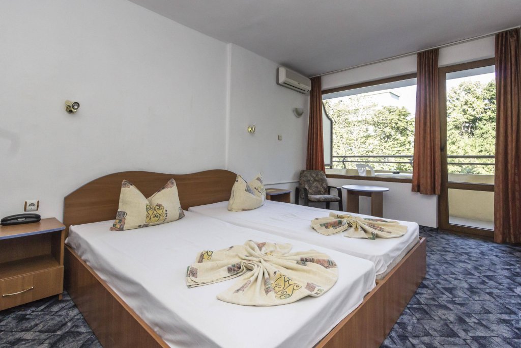 Фото Hotel Kamchia Park