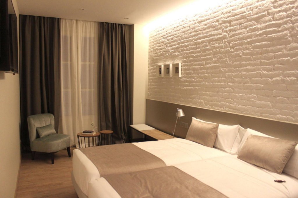 Фото Hotel Well and Come Barcelona 