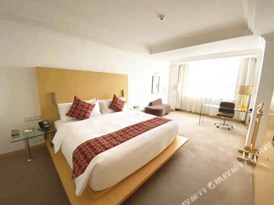 Фото Grand Mercure Urumqi Hualing