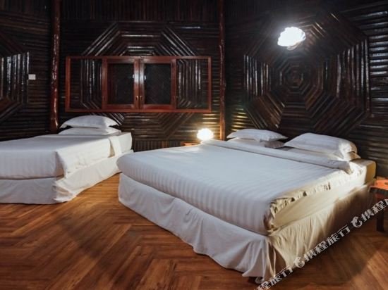 Фото Dragon Inn Floating Resort