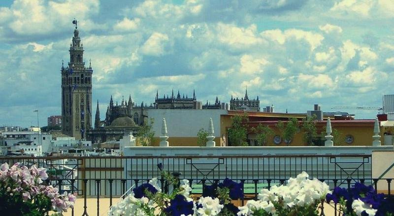 Фото Hotel Bécquer