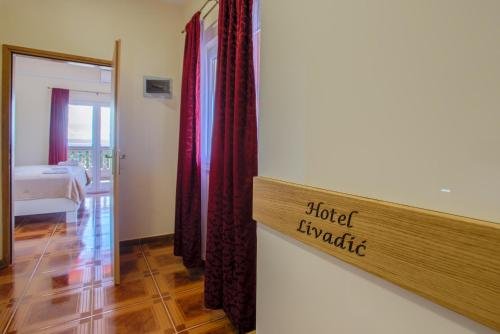 Фото Hotel Livadic