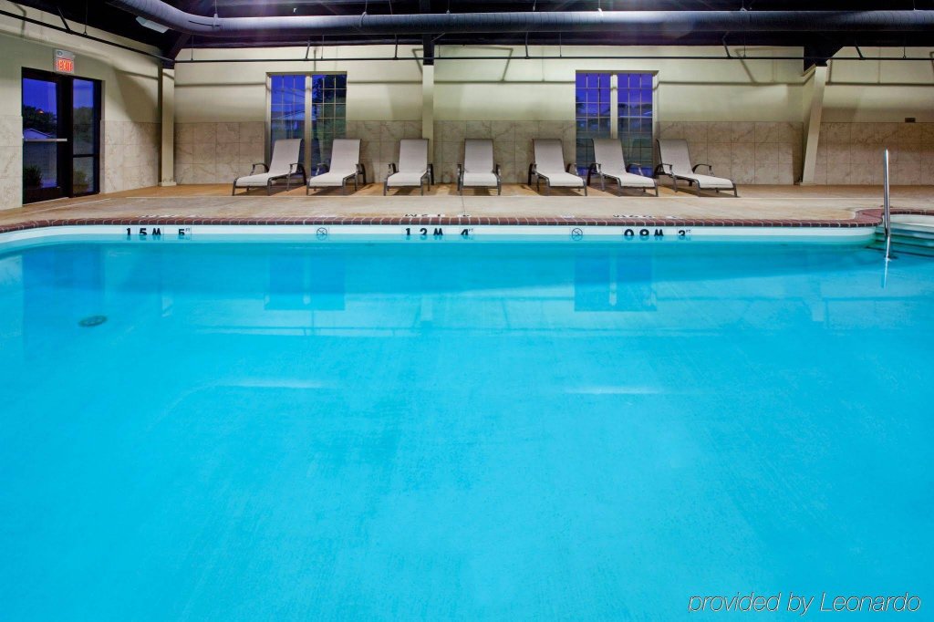 Фото Holiday Inn Express Ada, an Ihg Hotel