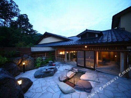 Гостиница Kanazawa Yuwaku Onsen Yunode Ryokan