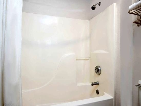 Фото Hawthorn Suites by Wyndham Albuquerque