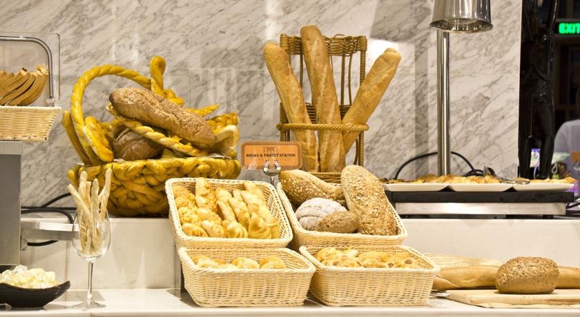 Фото Tang Palace Hotel