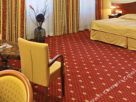 Фото Hotel Bellevue