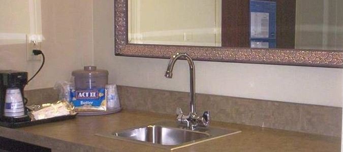 Фото Hampton Inn & Suites Albany Airport