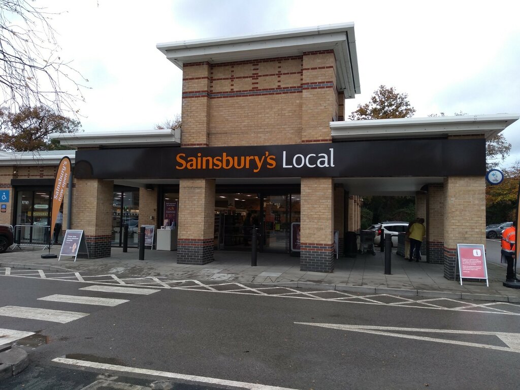 Supermarket Sainsbury's Local, England, photo