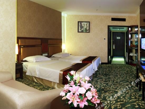 Фото Economic Trade Hotel