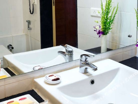 Фото Hotel Southern Grand