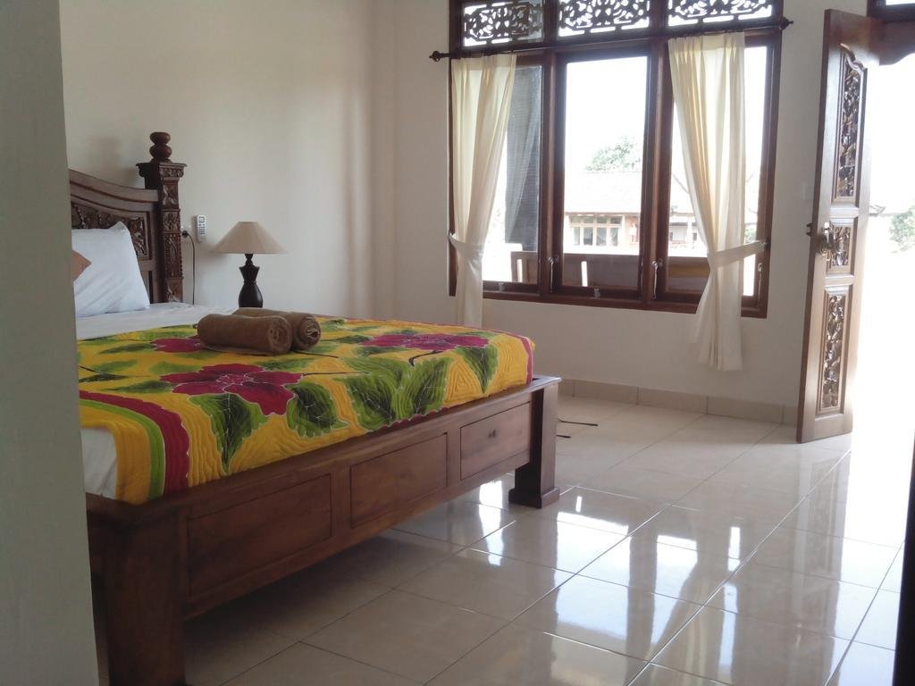 Фото Puji Bungalows