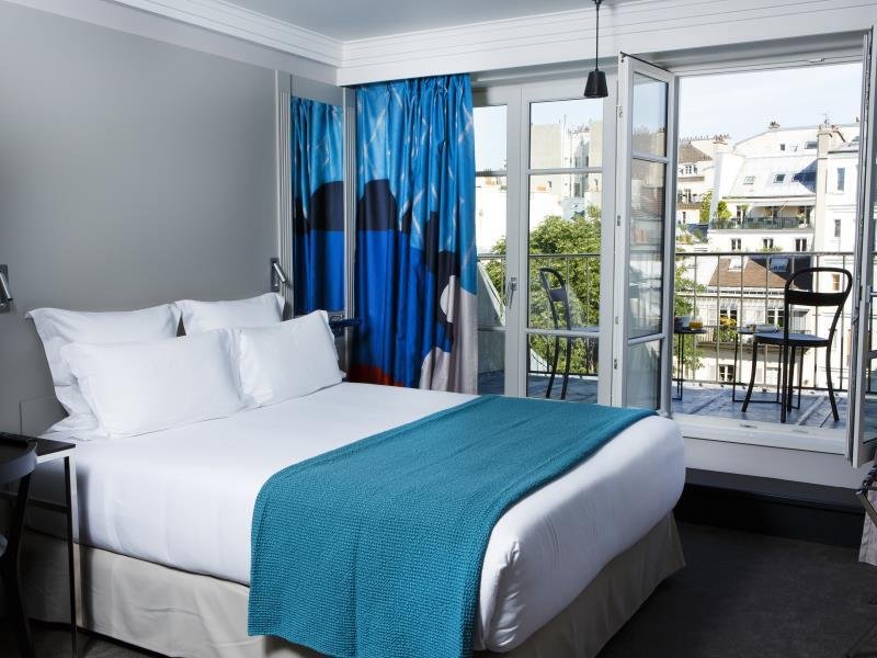 Фото Hôtel Les Matins de Paris & SPA