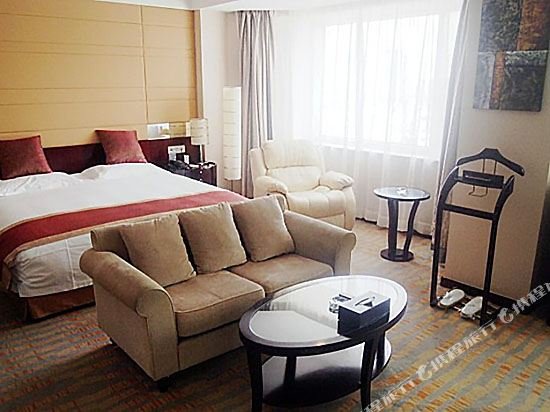 Фото Jiangsu Hotel