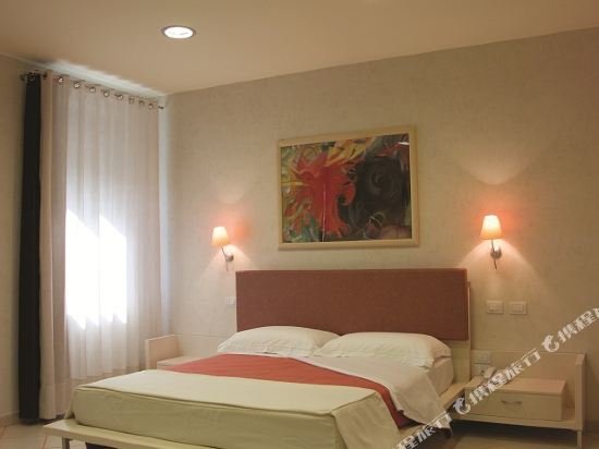 Фото Hotel Principe D'Aragona