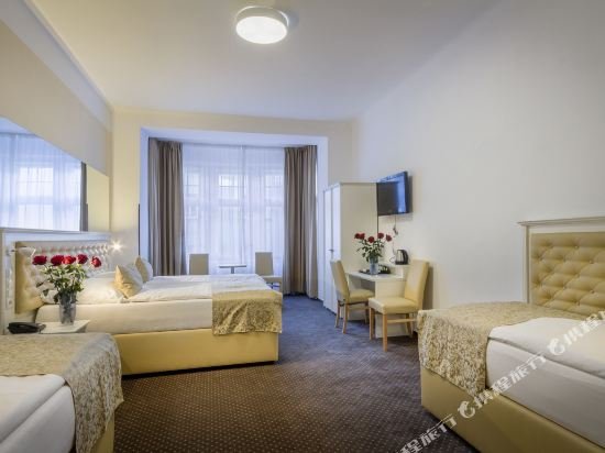 Фото Hotel Taurus