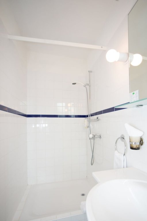 Фото Hotel Kronenhof