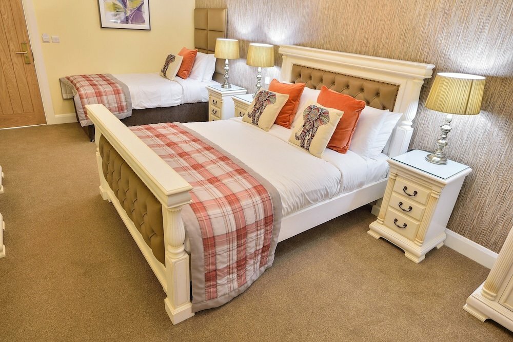 Hotel The Coach and Horses, England, photo