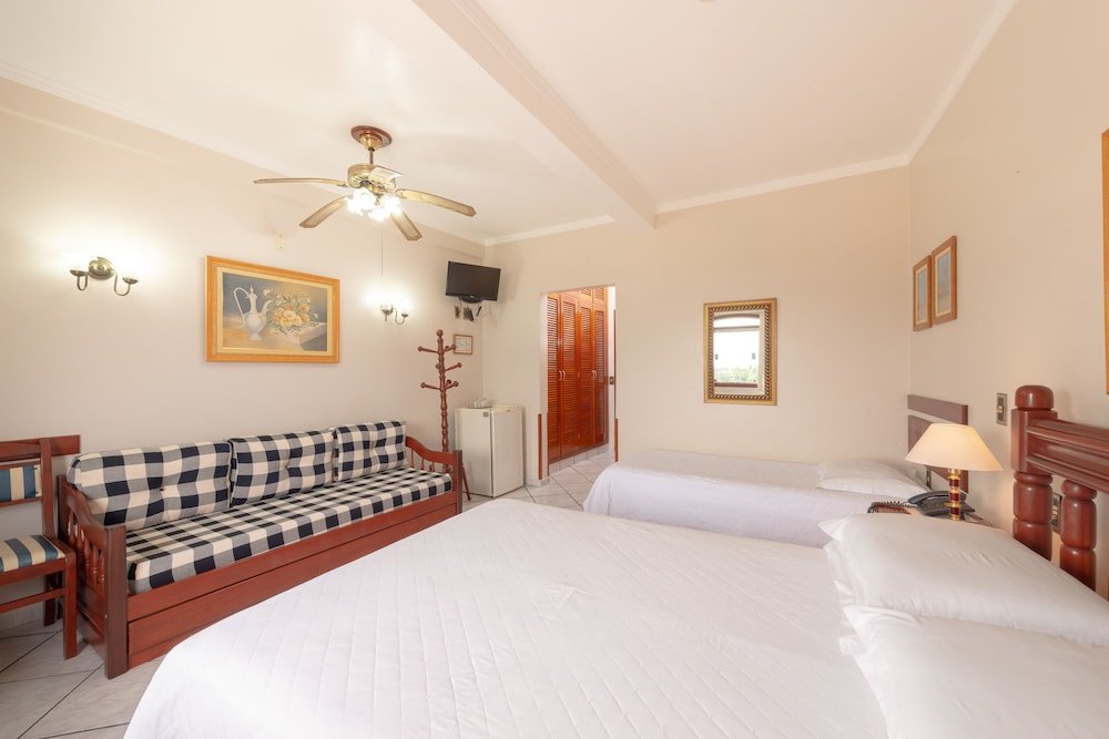 Фото Guanumbis Hotel