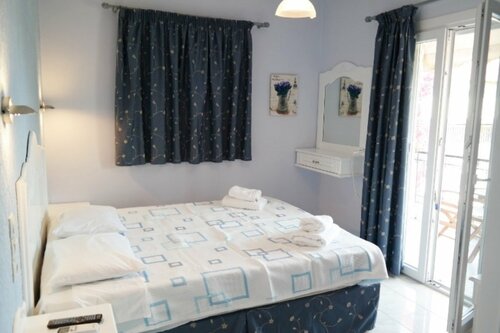 Гостиница Avra Hotel