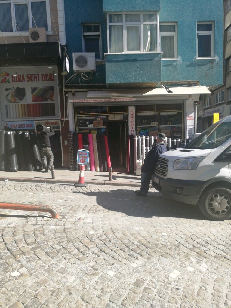 بيع منتجات جلدية بالجملة Tugtekinler Deri Konfeksiyon Malzemesi ، اسطنبول، صورة