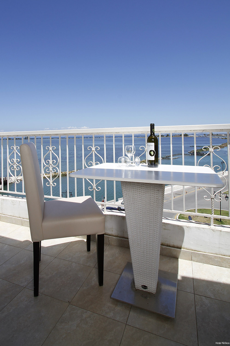 Фото Nirikos Hotel