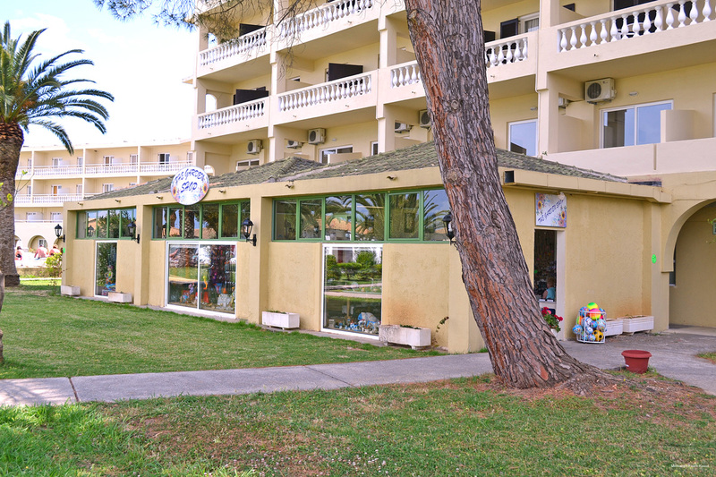 Фото Messonghi Beach Hotel
