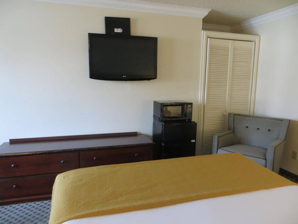 Фото Arbor Inn Monterey