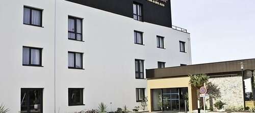 Гостиница Le Colisée Hôtel & SPA в Сент-Эрблене