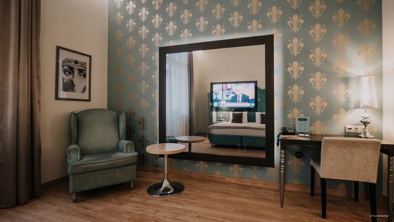 Фото La Prima Fashion Hotel