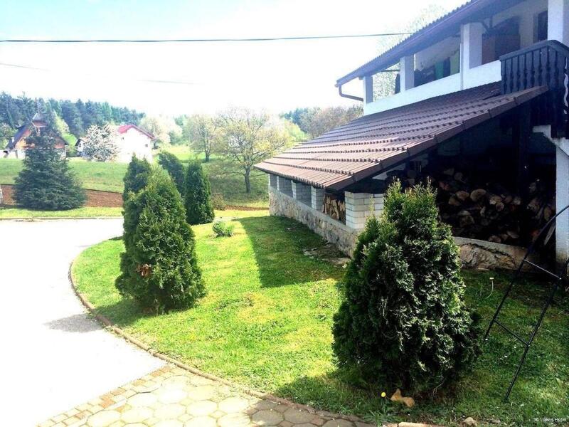 Фото 16 Lakes Hotel