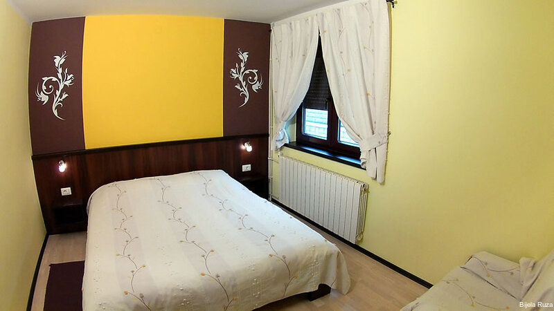 Фото Bijela Ruza