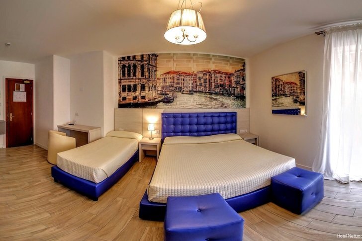 Фото отеля 3