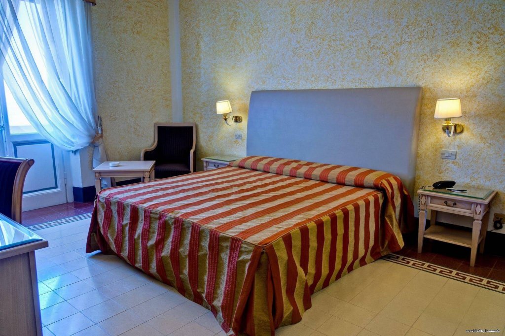 Фото Grand Hotel Royal