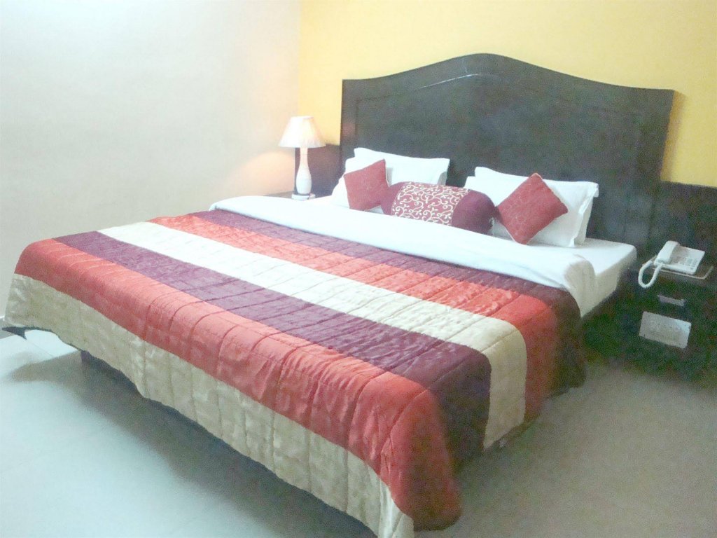 Фото Hotel Su Shree Continental